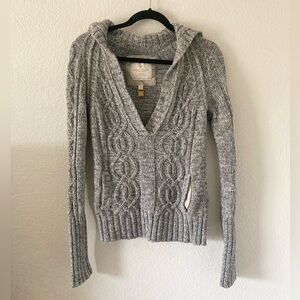 American Eagle Women’s Gray Wool Cable Knit Sweater Y2K